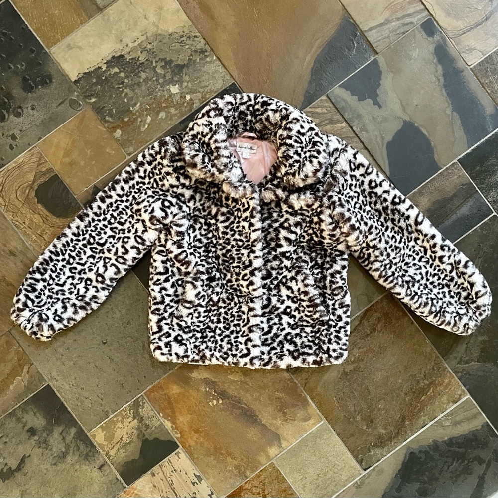 Chasing Fireflies•10•Black/White Faux Animal Fur Jacket•SOFT + PLUSH•Snap Front